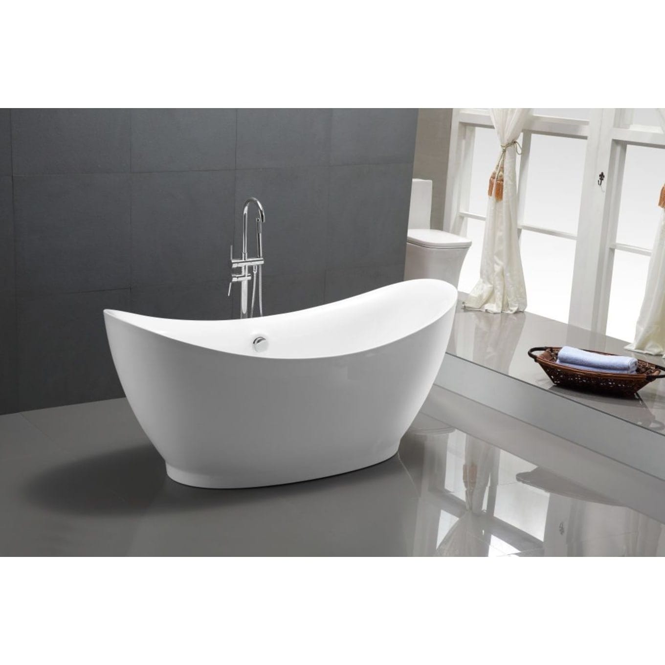 Anzzi Brand FT-AZ091 Reginald Series 5.67 ft. Freestanding Bathtub in White